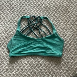 Lululemon free to be wild bra